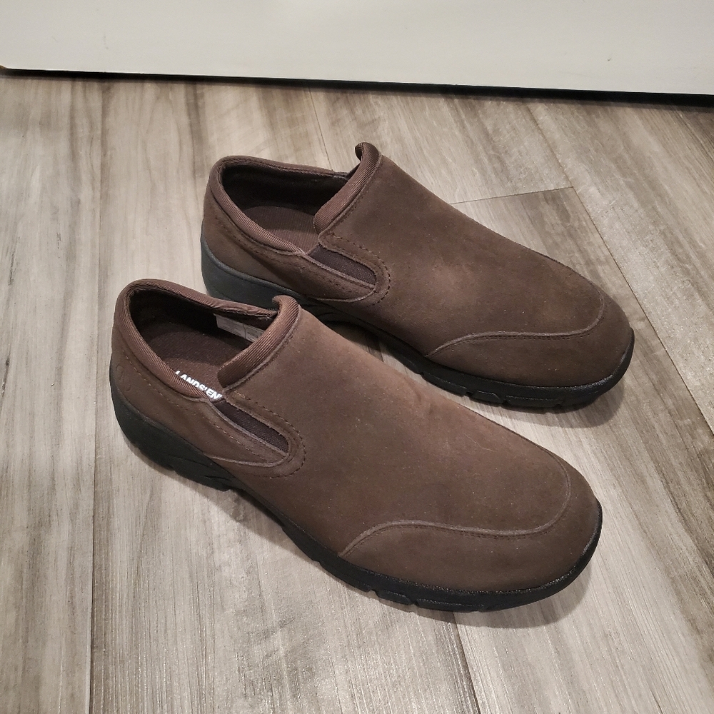 Lands End Women Suede Slip On Loafer. Size 10 W